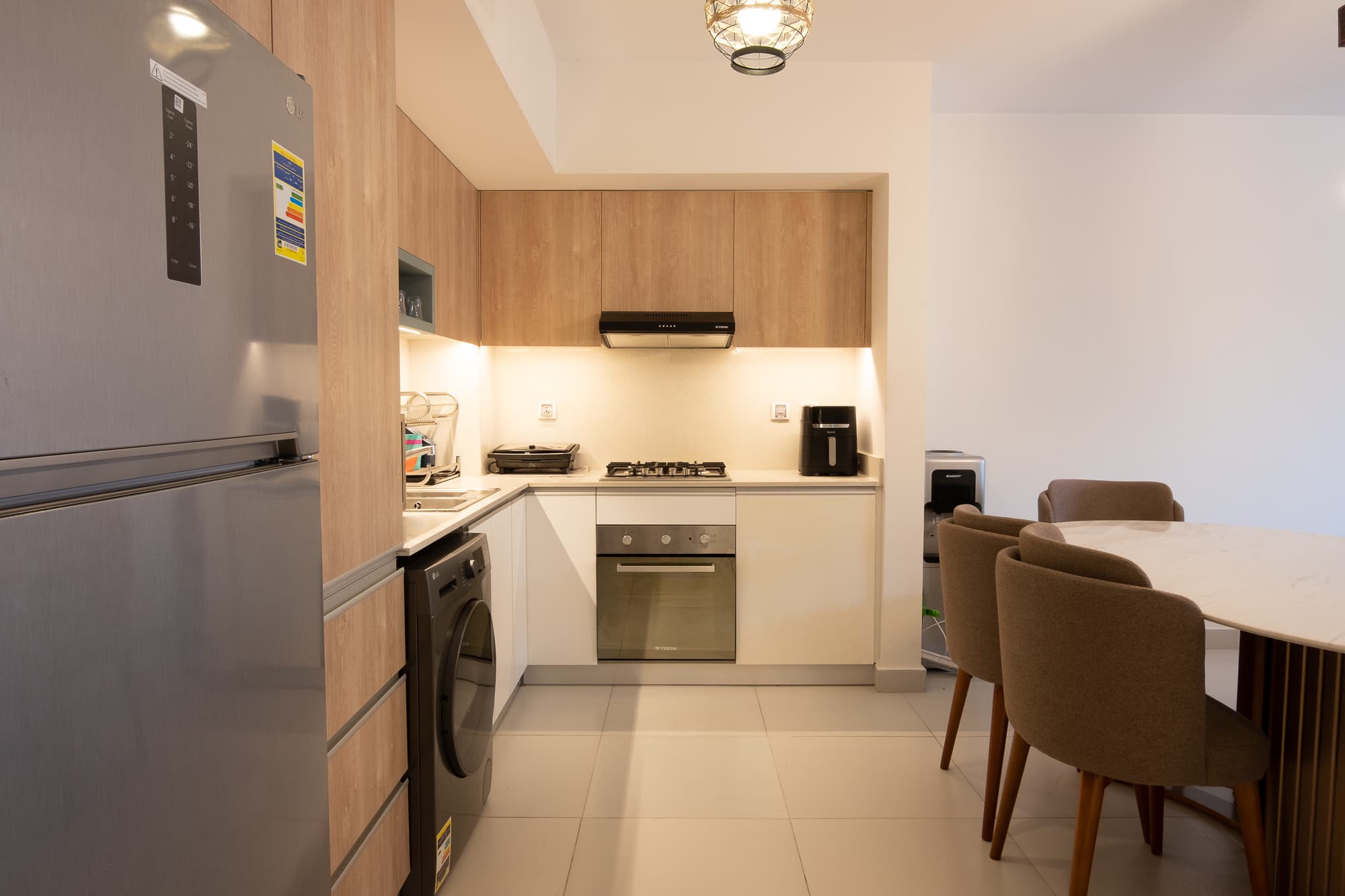 Chic 2BR Pool View | Marina, photo 7