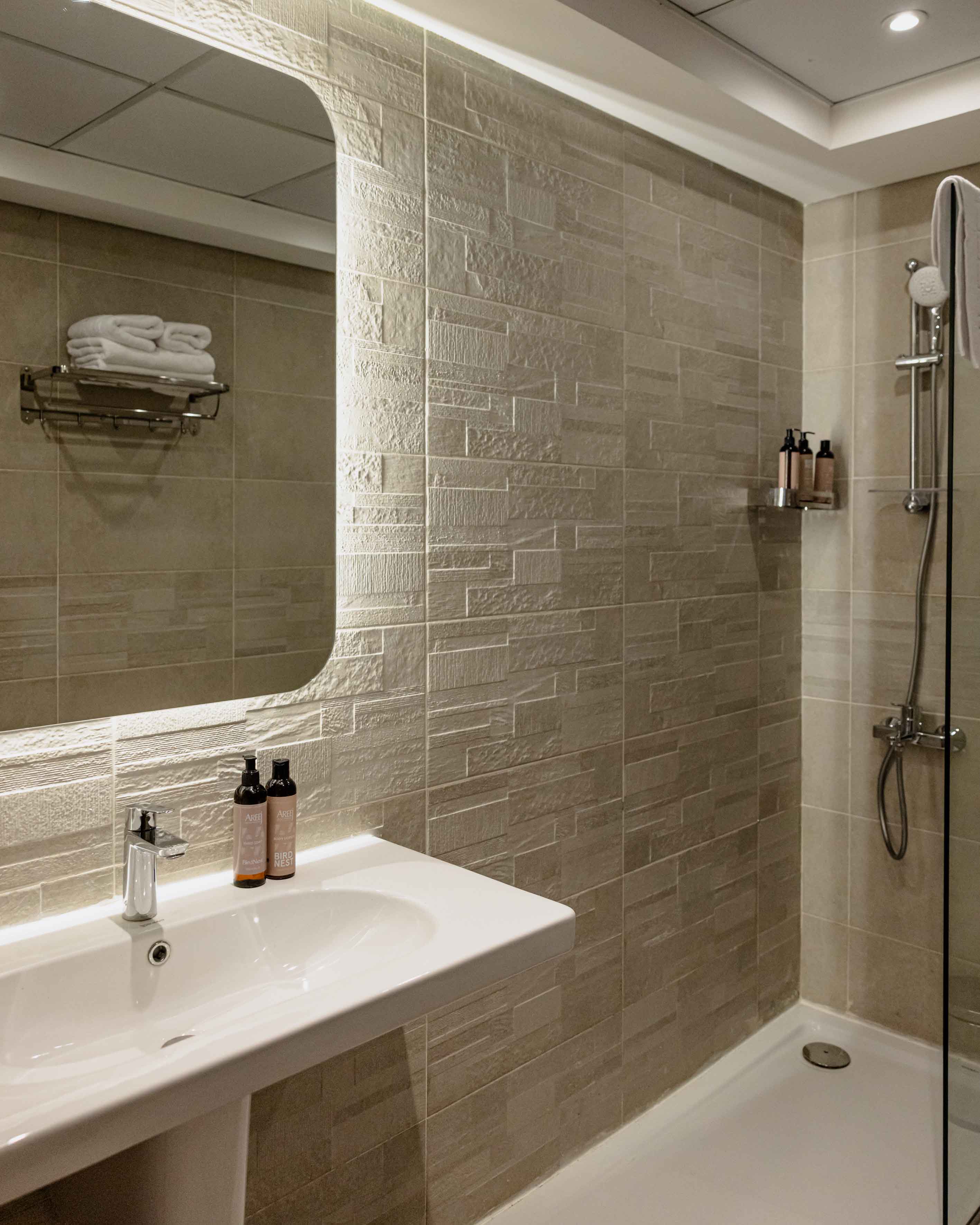 3BR Aura CFC GardenView, photo 6