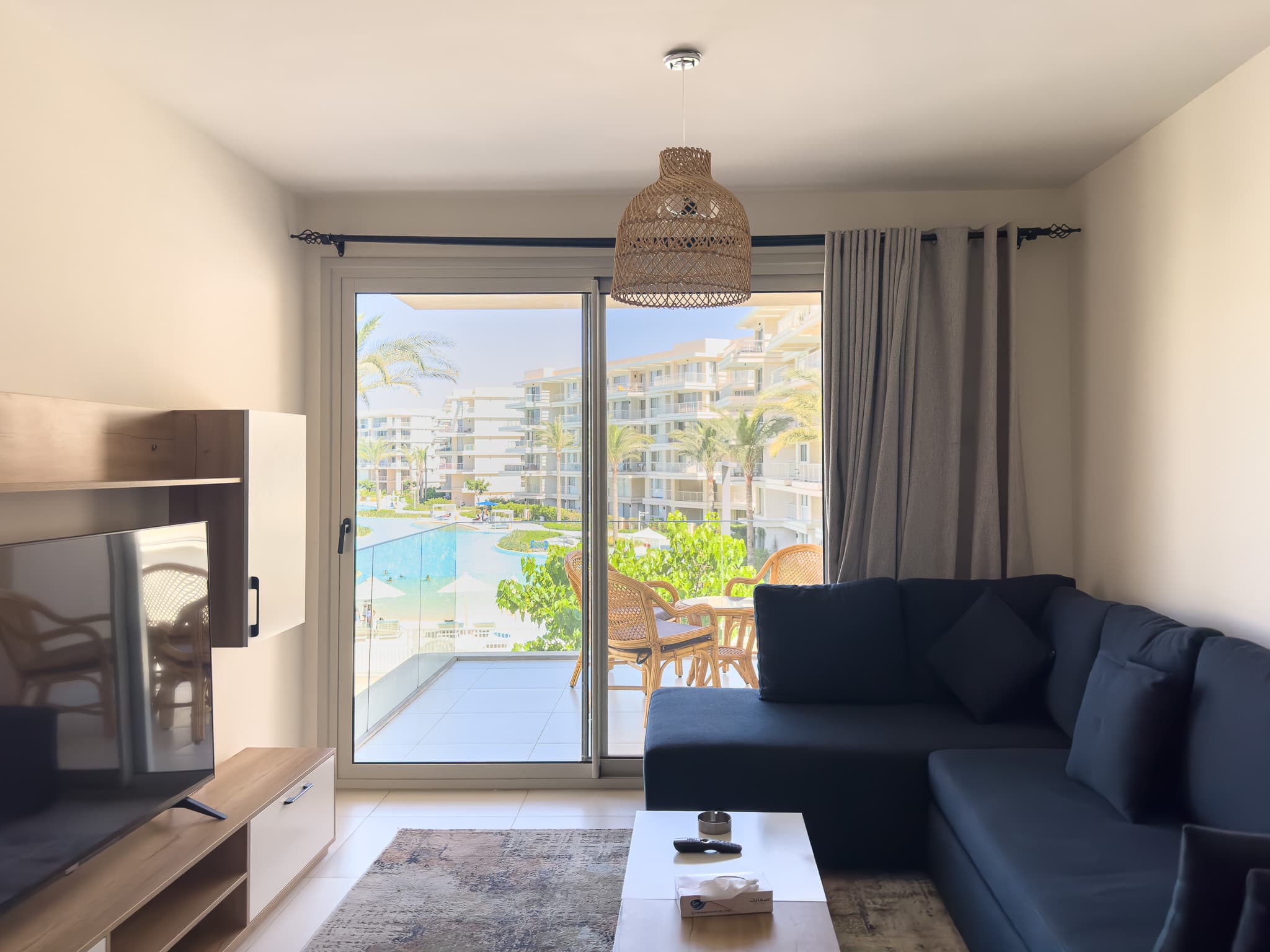 1BR with Lagoon View Marinaviews, photo 3