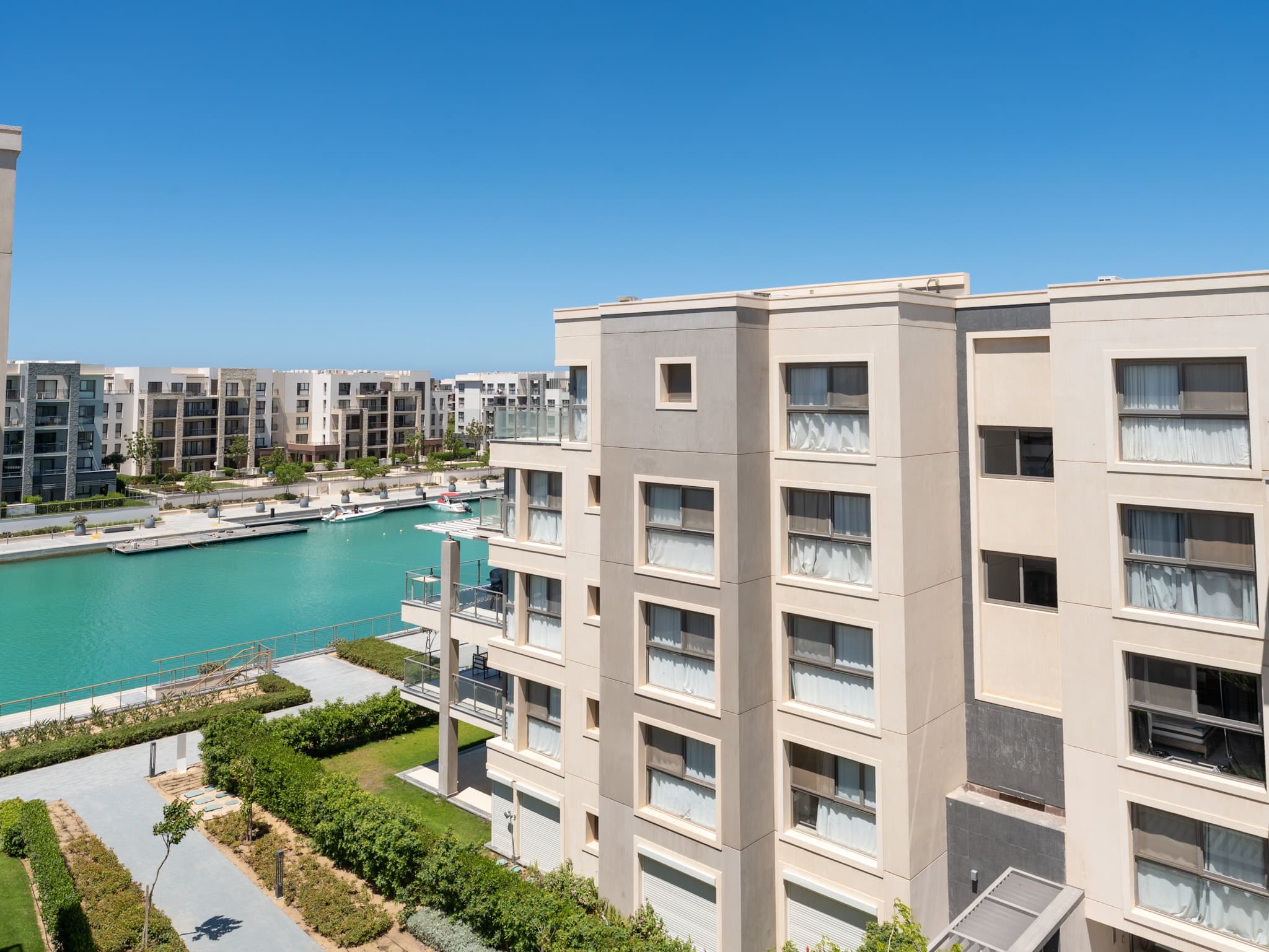 2BR Apart | Canal View | Marassi, photo 5