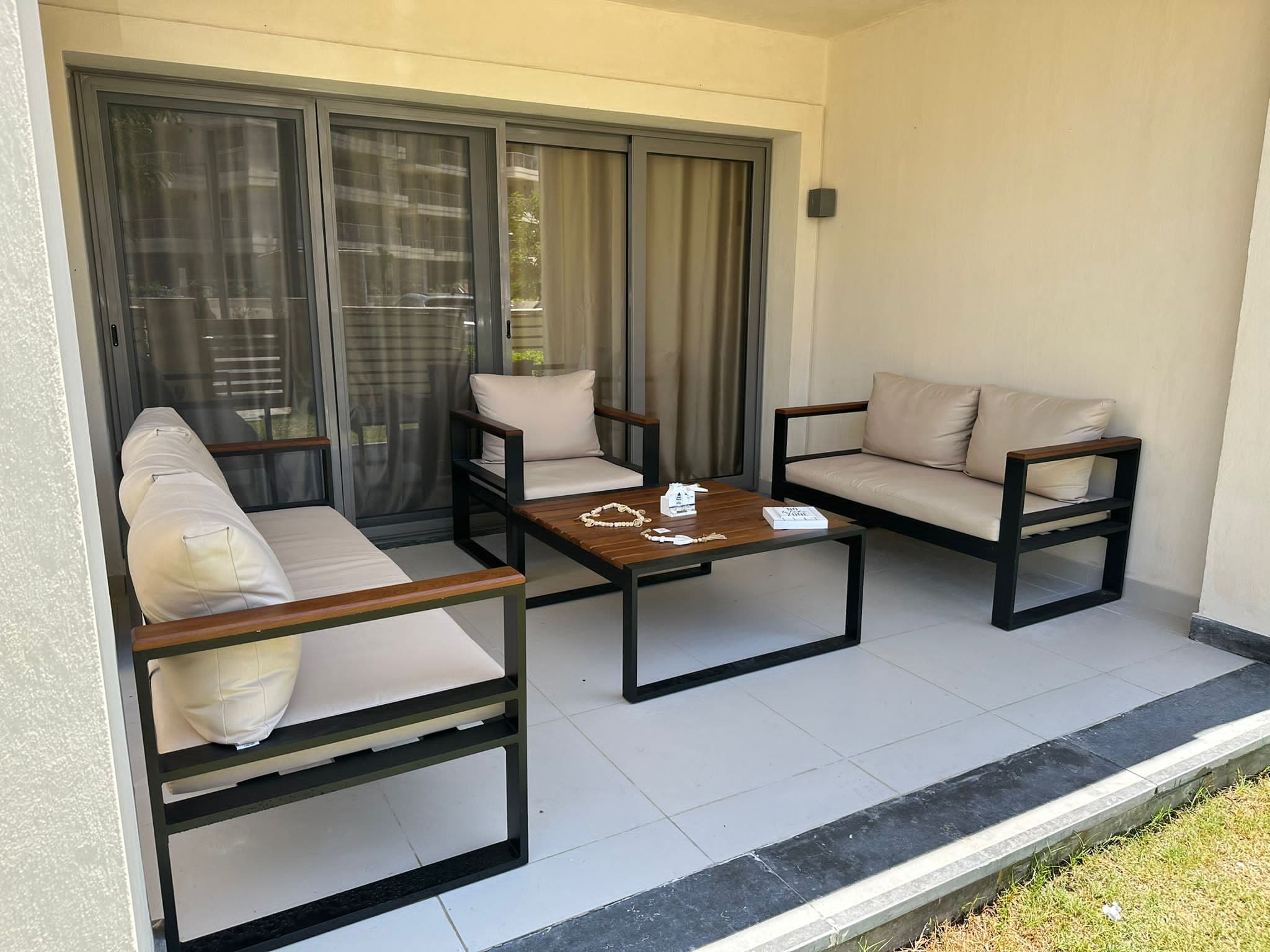 2BR +Garden | West, photo 3