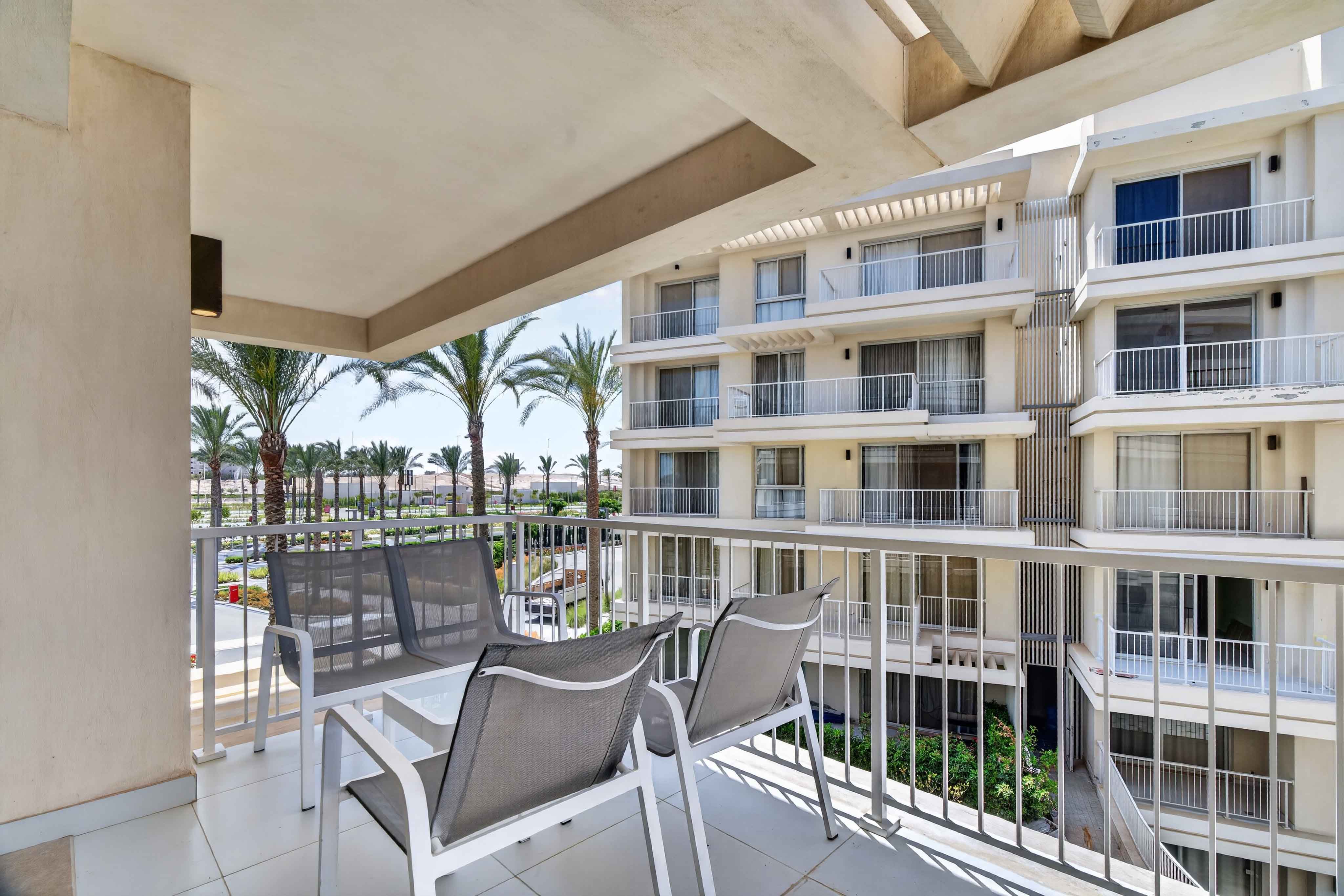 2BR Lagoon View | Marina Views, photo 3