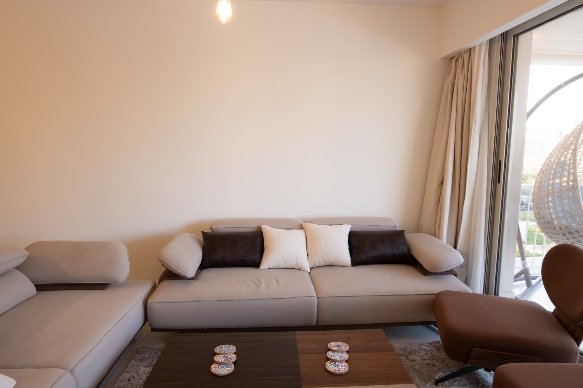 Chic 2BR Pool View | Marina, photo 2