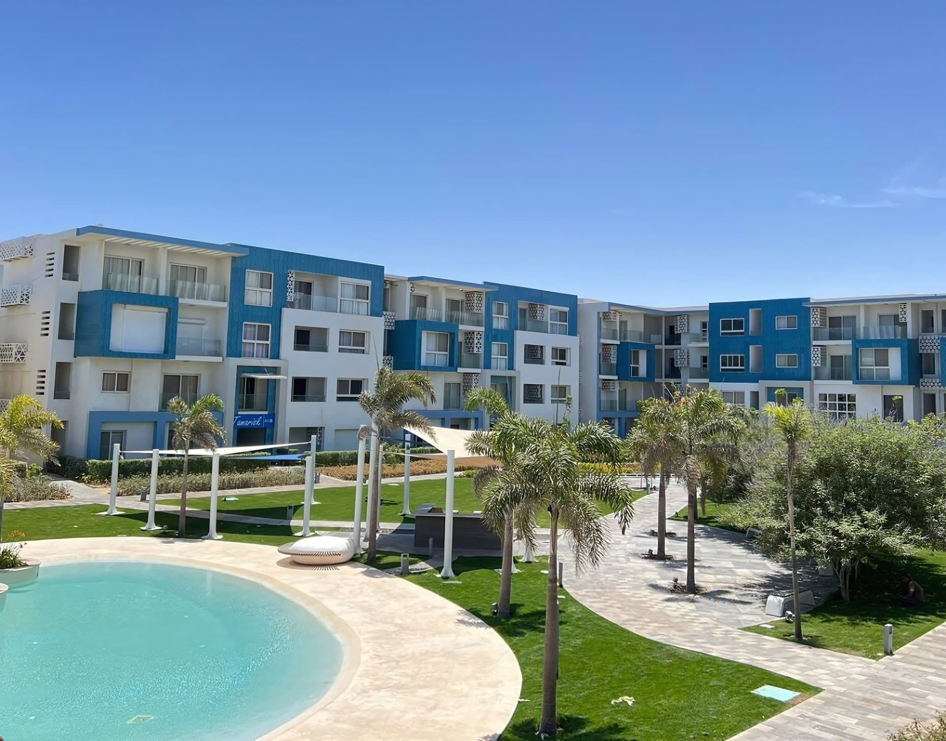 Luxury Serviced 3BR Apartment in Fouka Bay | First Row Sea & Pool View, photo 5