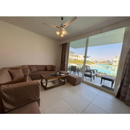 Lagoon view 3 bedroom with garden in fouka bay