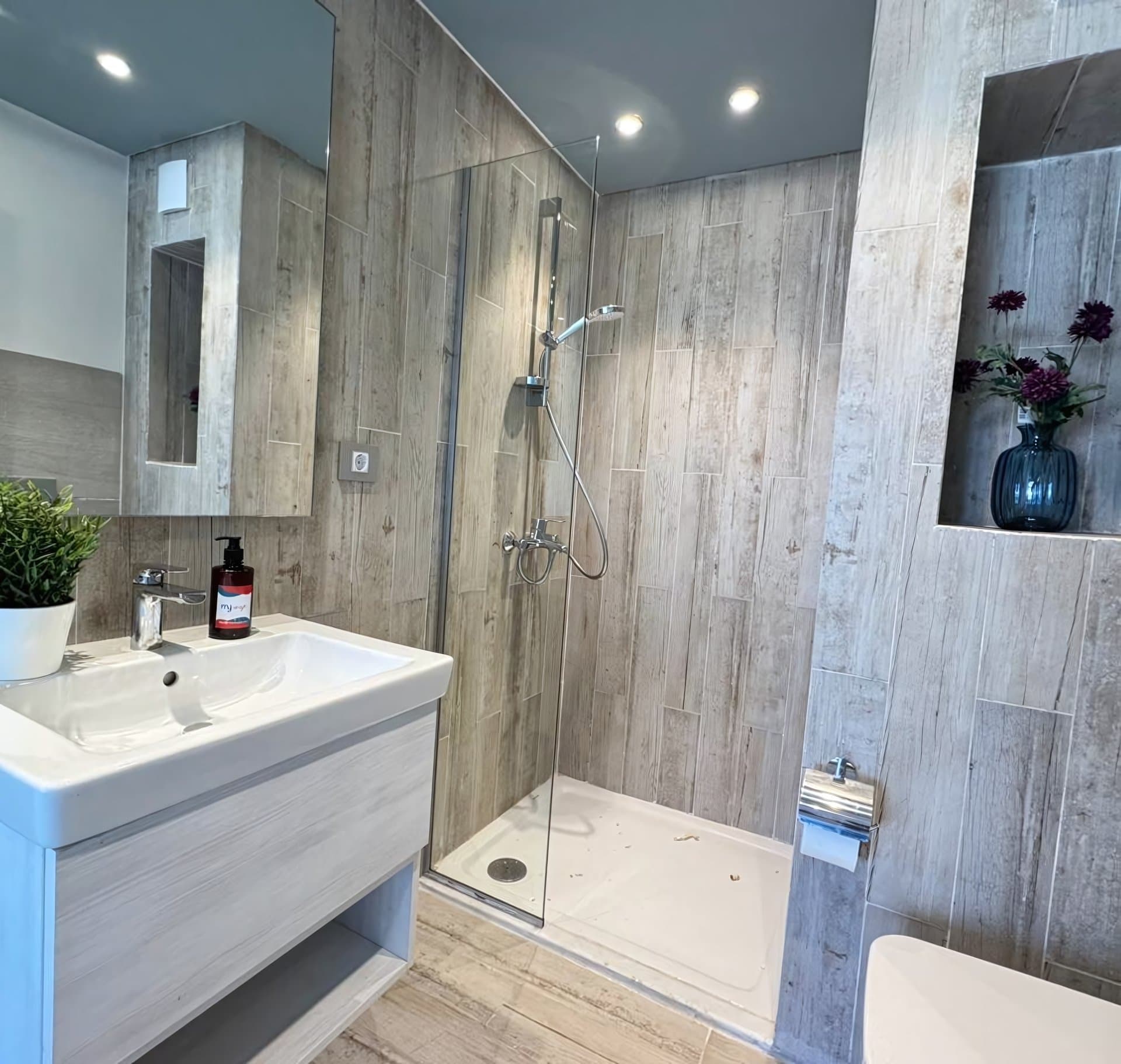 Modern 3BR Chalet in Fouka Bay | Scenic Sea & Pool View Getaway, photo 6