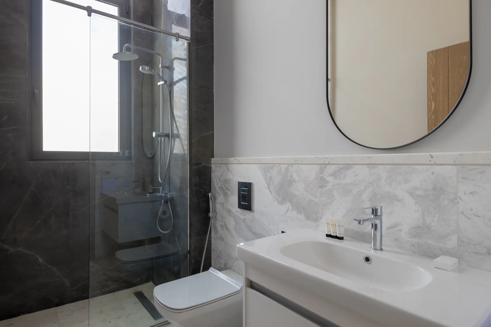 6 October · Aeon 2BR w/ Garden, photo 4