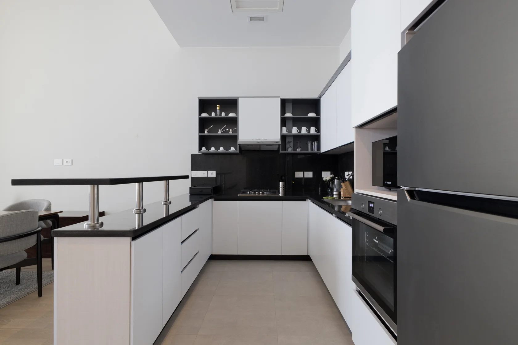 6 October · Aeon 2BR w/ Garden, photo 8
