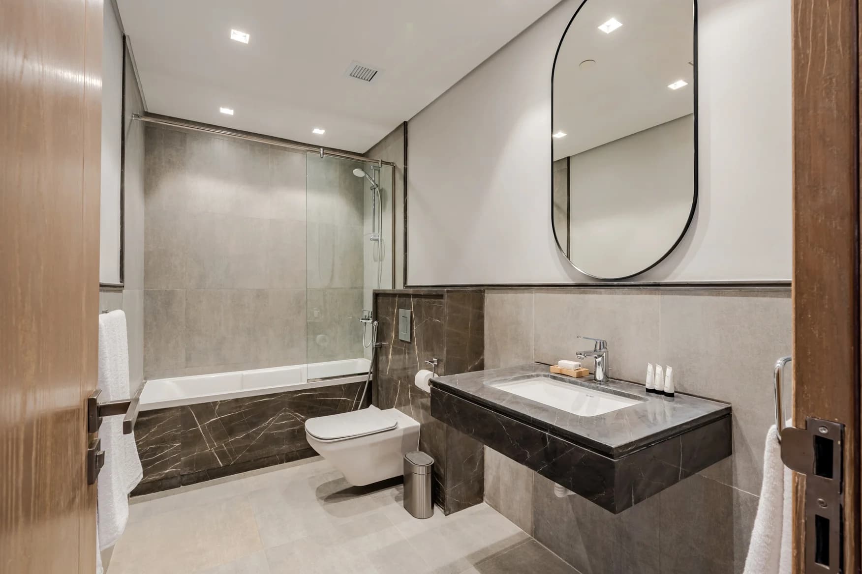 Sh. Zayed · Aeon Towers 2BR w/ Kitchen, photo 8