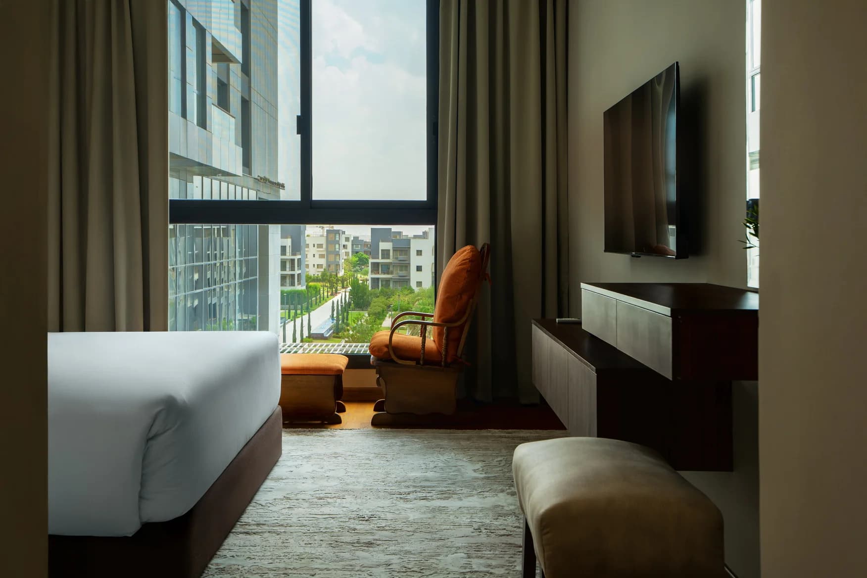 Sh. Zayed Aeon Towers 2BR w/ Kitchen, photo 4