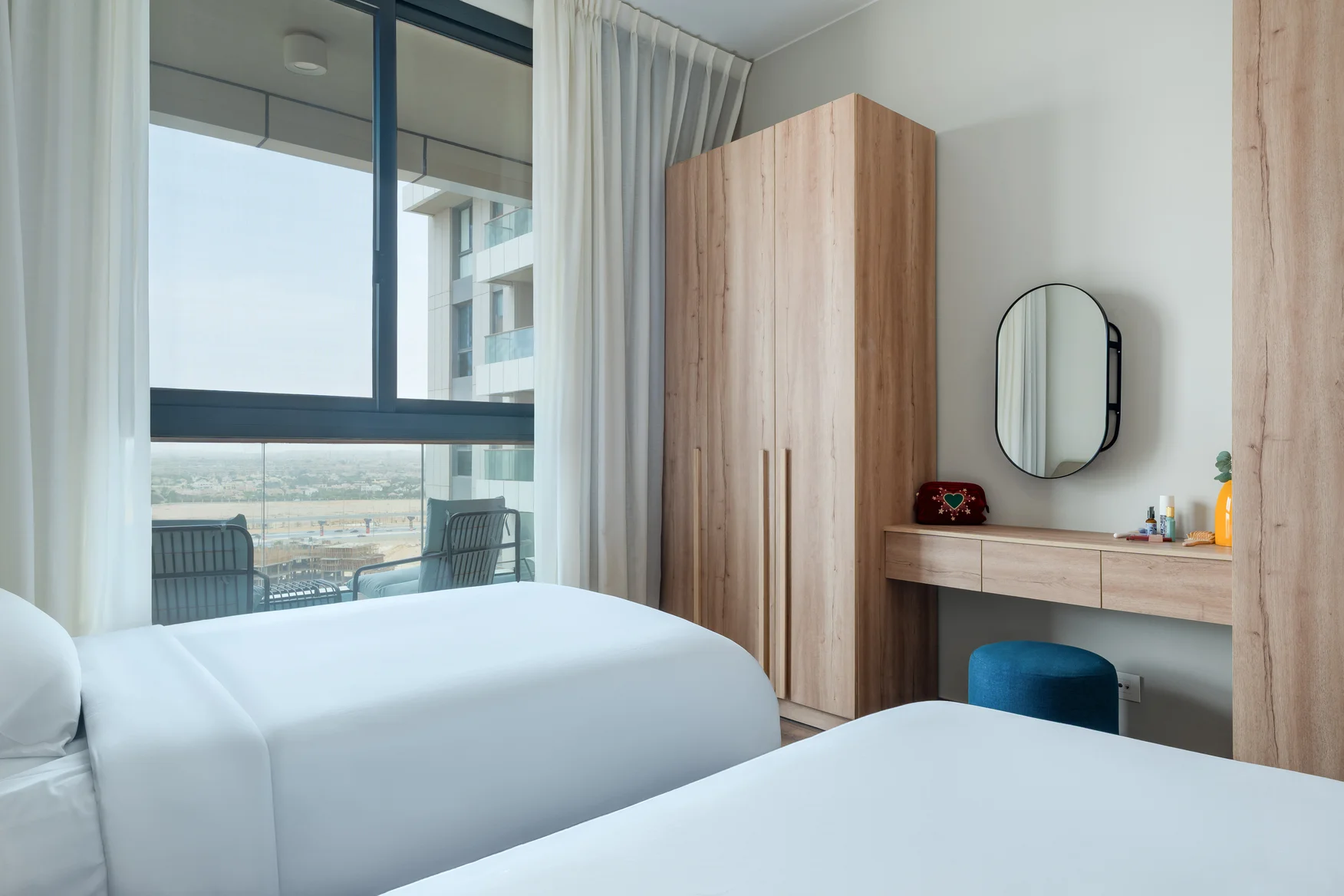 Sh. Zayed Aeon Towers 2BR w/ Kitchen, photo 7