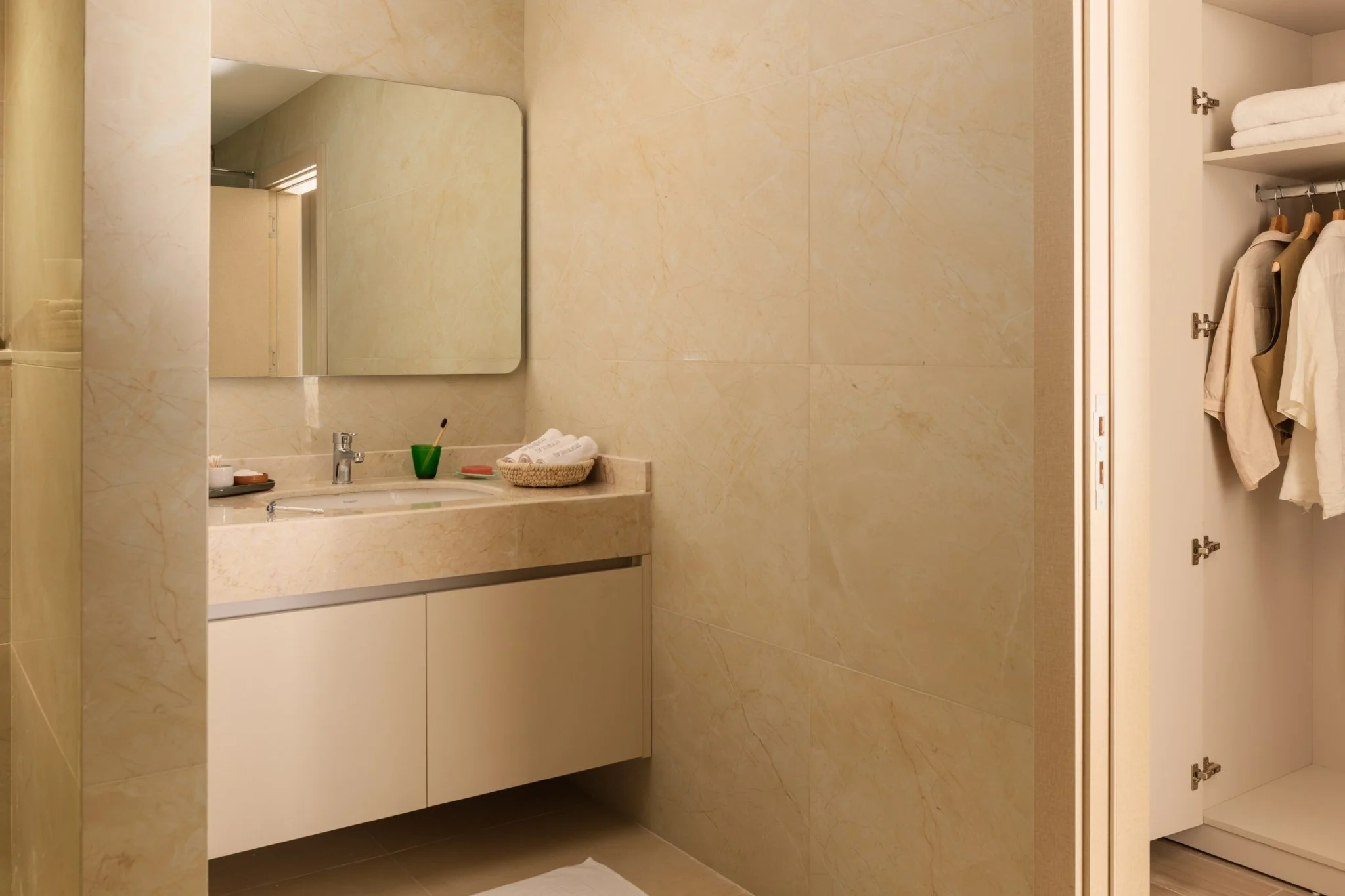 High Floor Three Bedroom Apartments In The Center Of Zamalek, photo 4