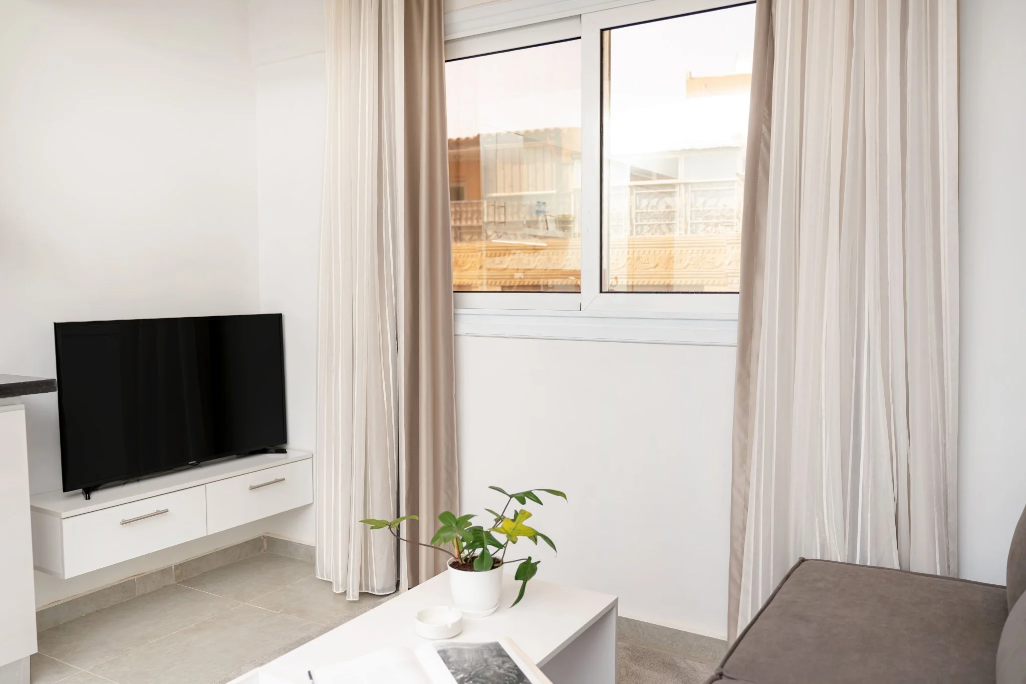 One Bedroom Apartment, photo 4