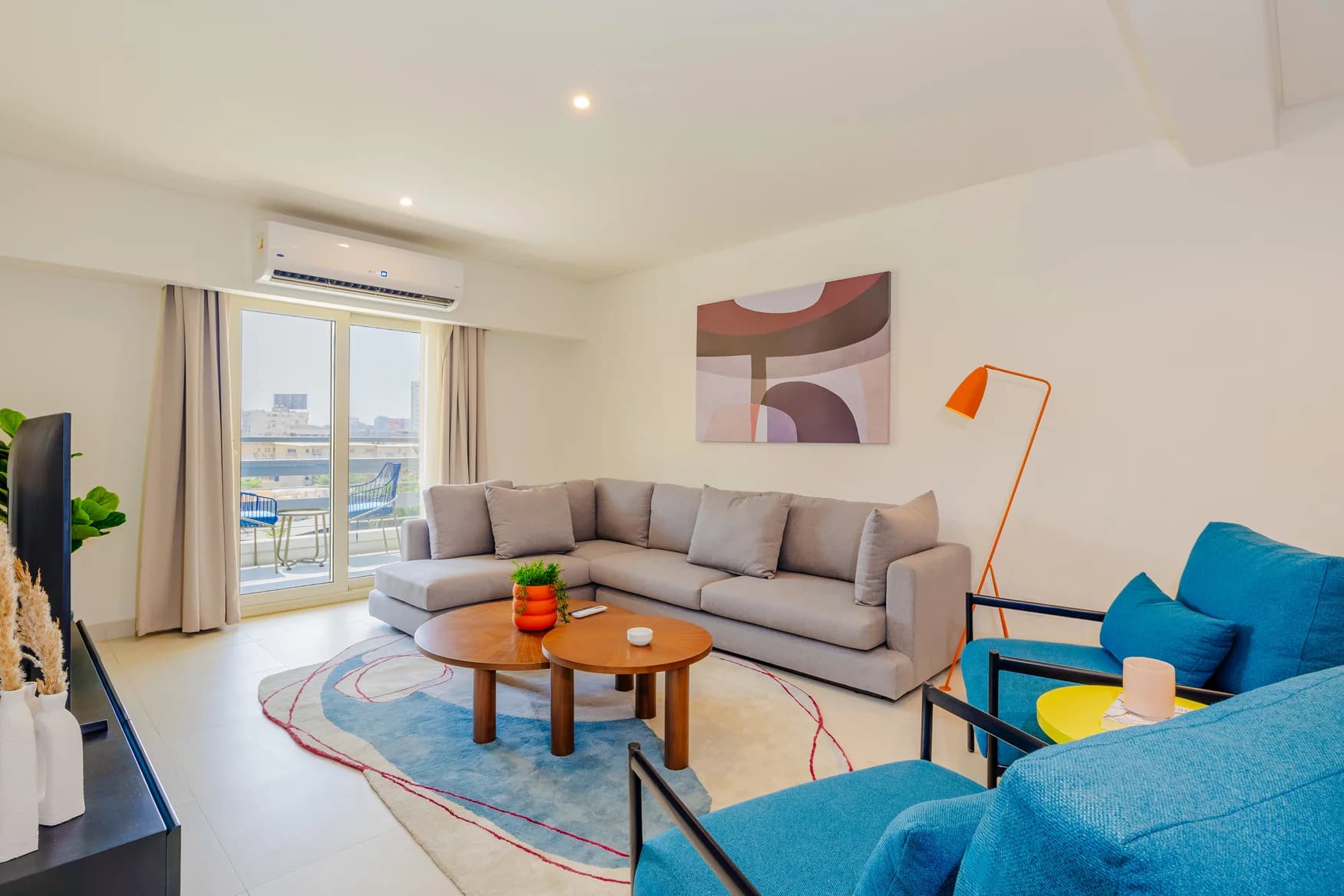 One Bedroom Apartment city view In The Center Of Zamalek, photo 2
