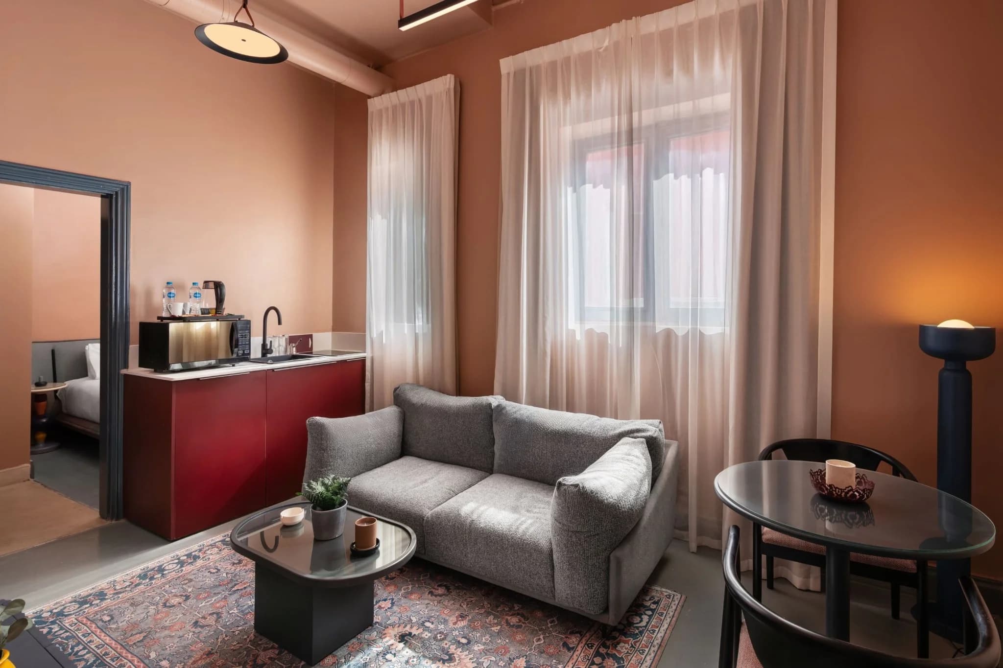 One Bedroom Apartment City View King bed In The Center OF Downtown Cairo