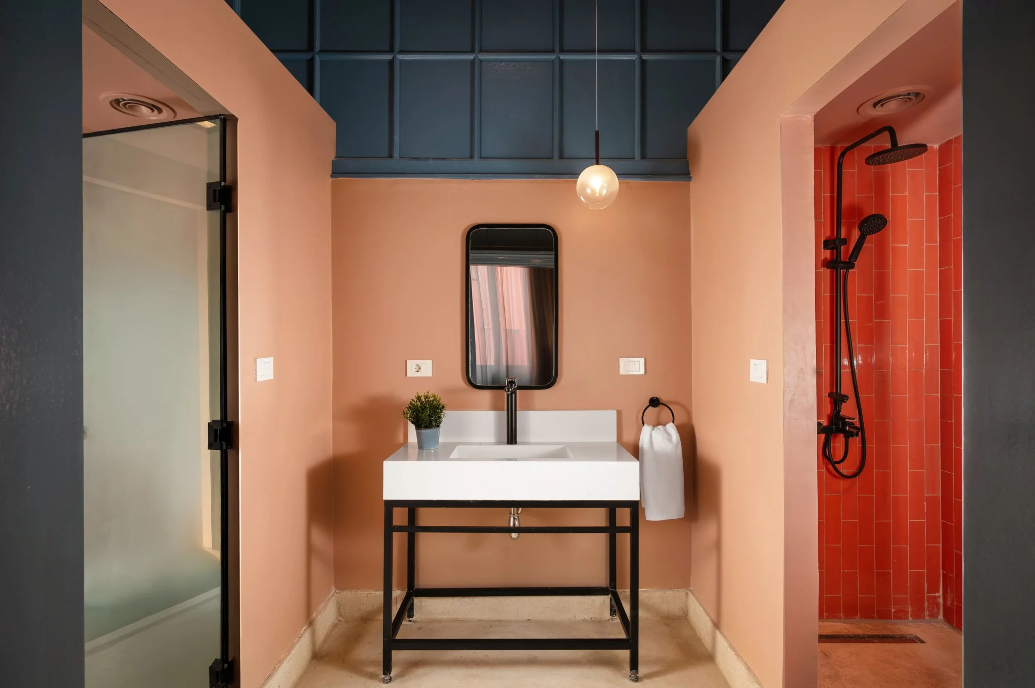 One Bedroom Apartment City View King bed In The Center OF Downtown Cairo, photo 6
