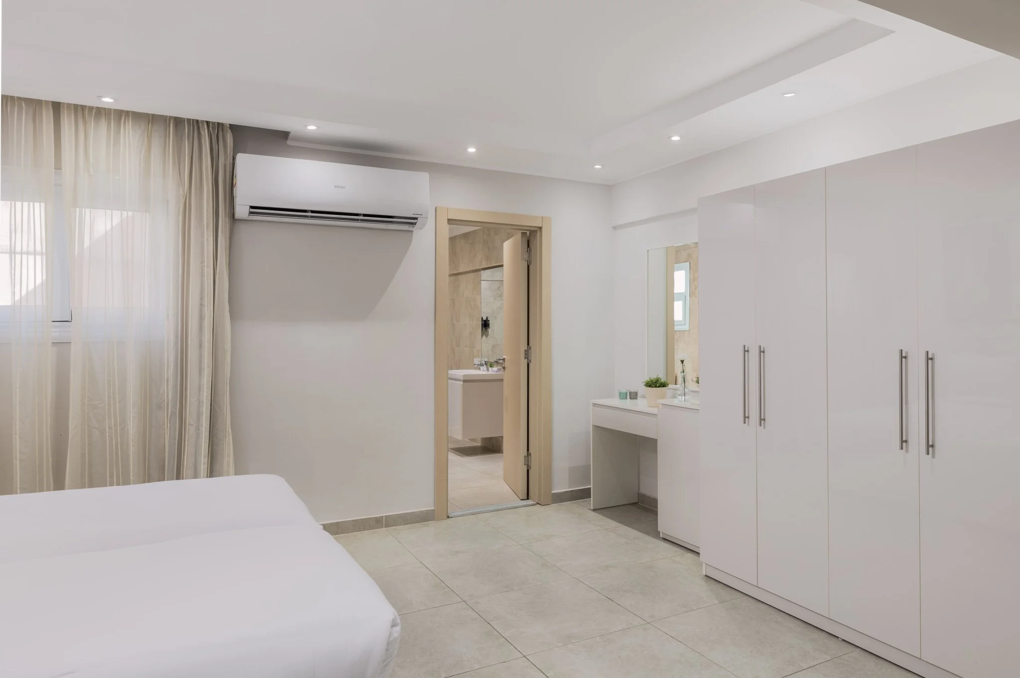Standard Studio Apartment, photo 2