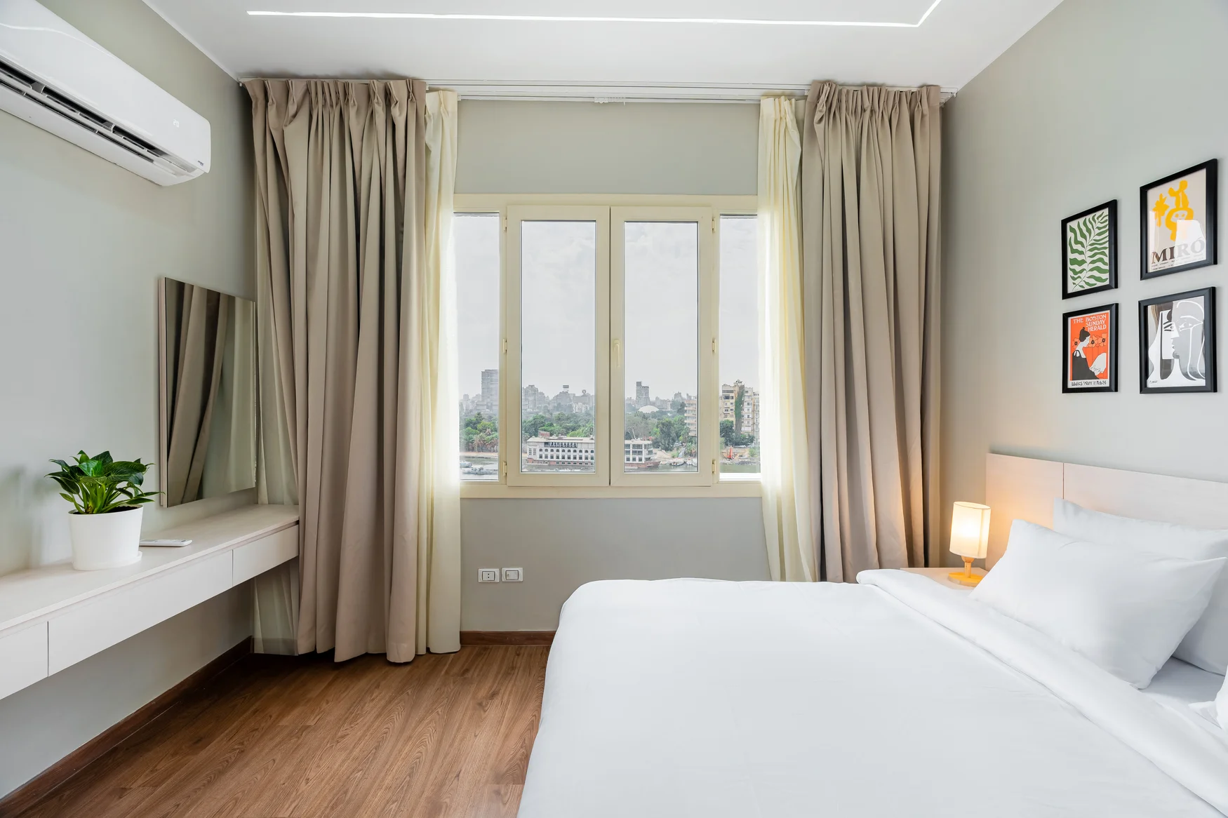 Two Bedroom Apartment Nile View Near Ramses Hilton Hotel, photo 8