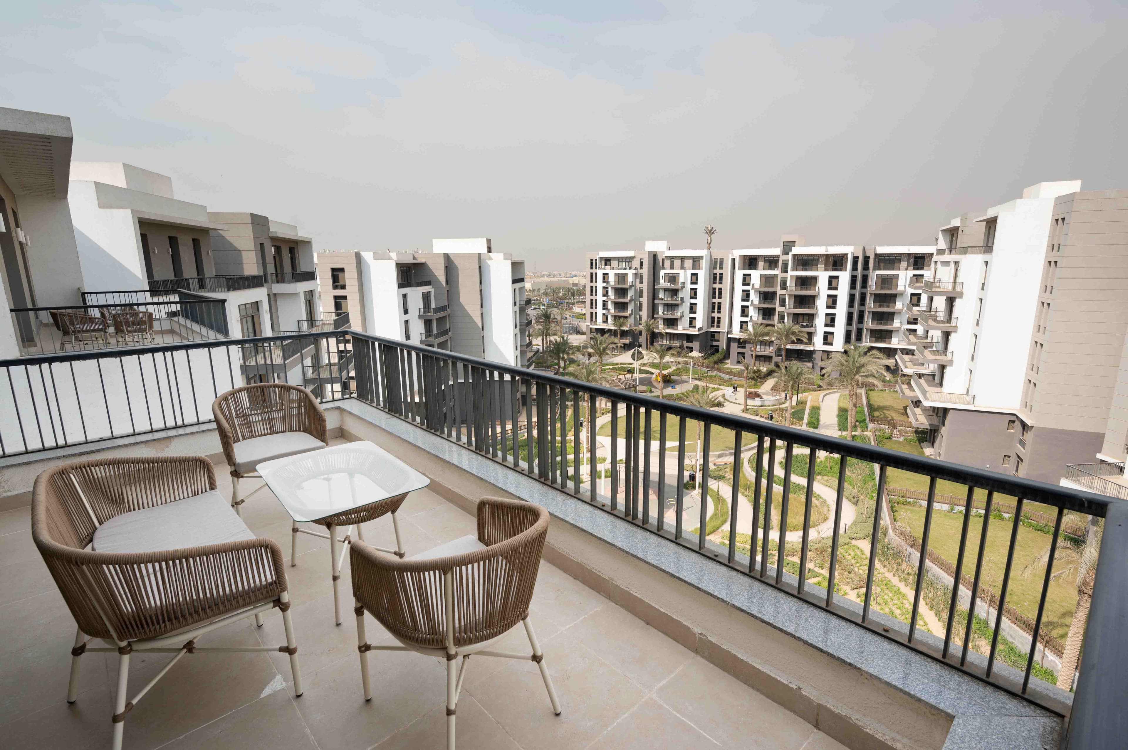 1BR Garden View Aura CFC, photo 5