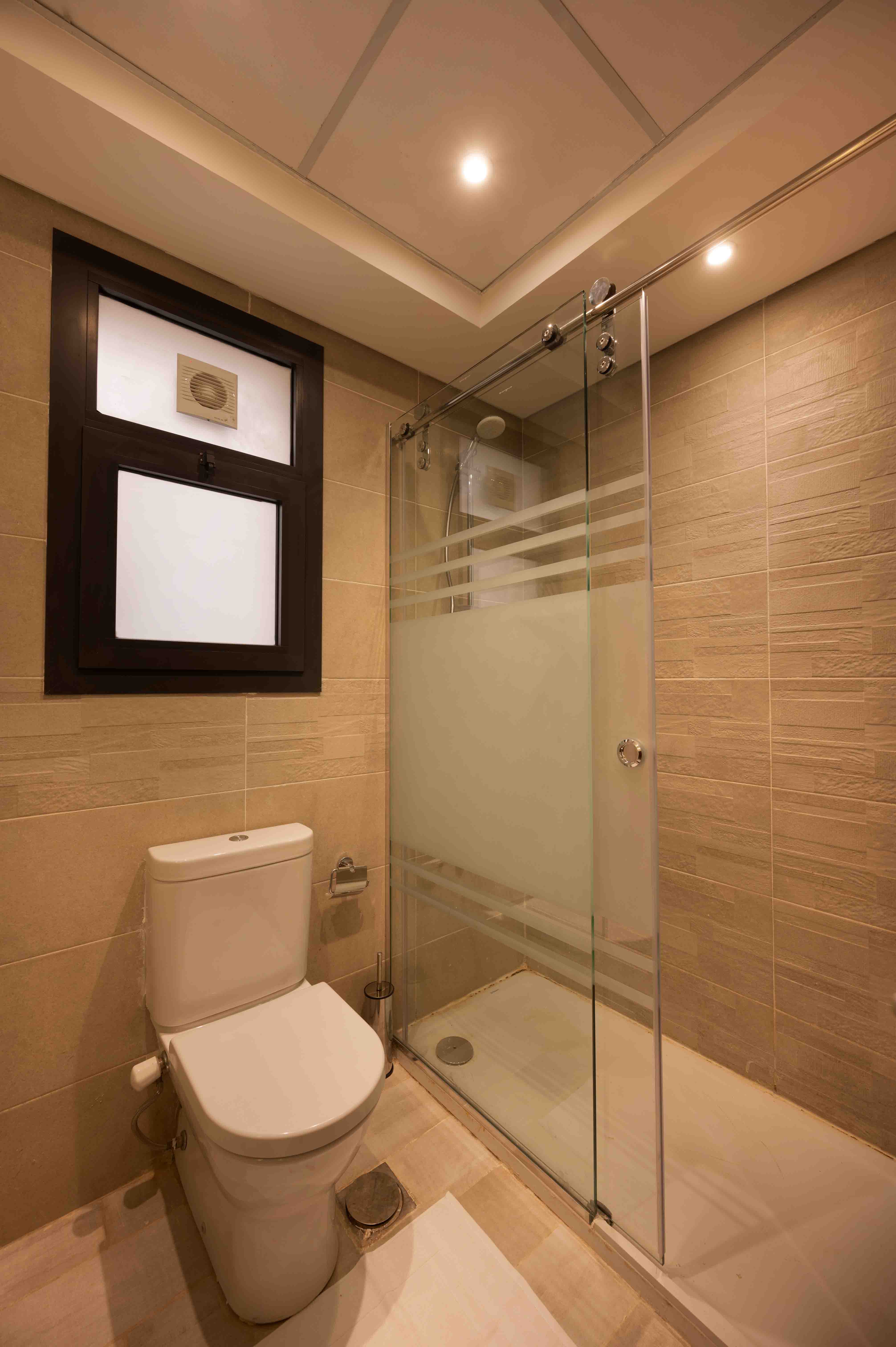 Comfortable 2BR at Aura CFC, photo 5