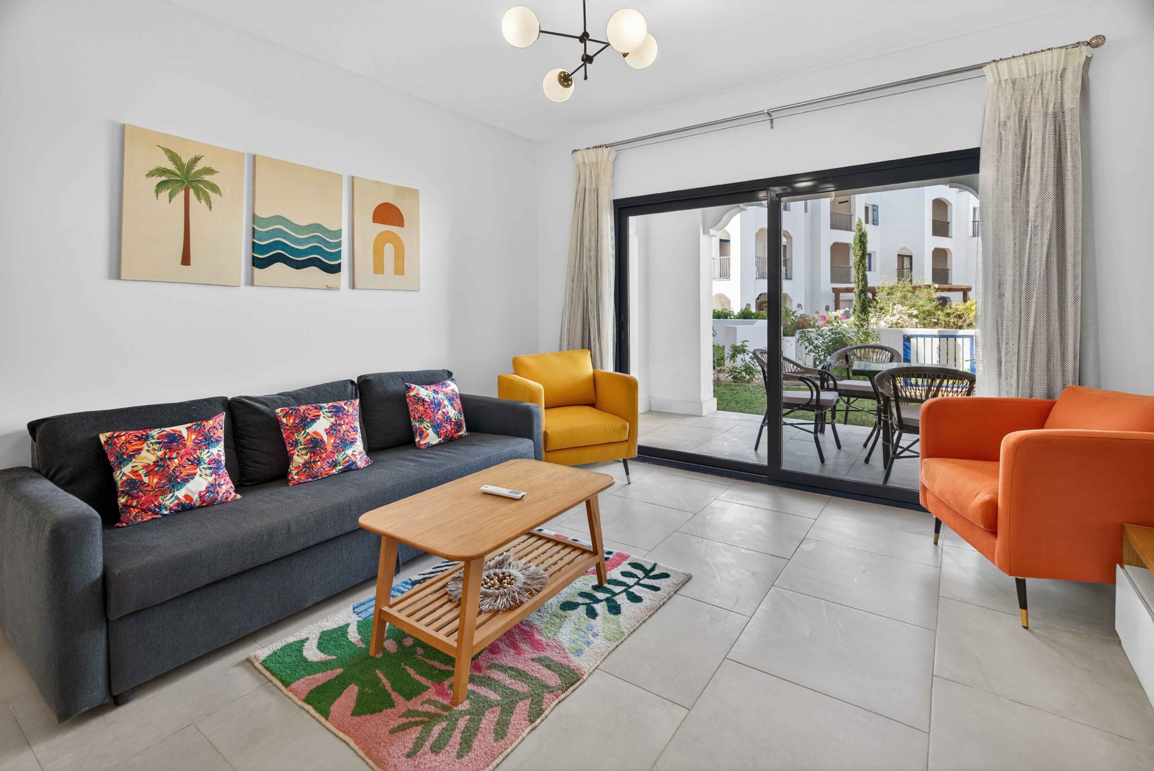 Modern 1BDR with Garden · Greek, photo 4
