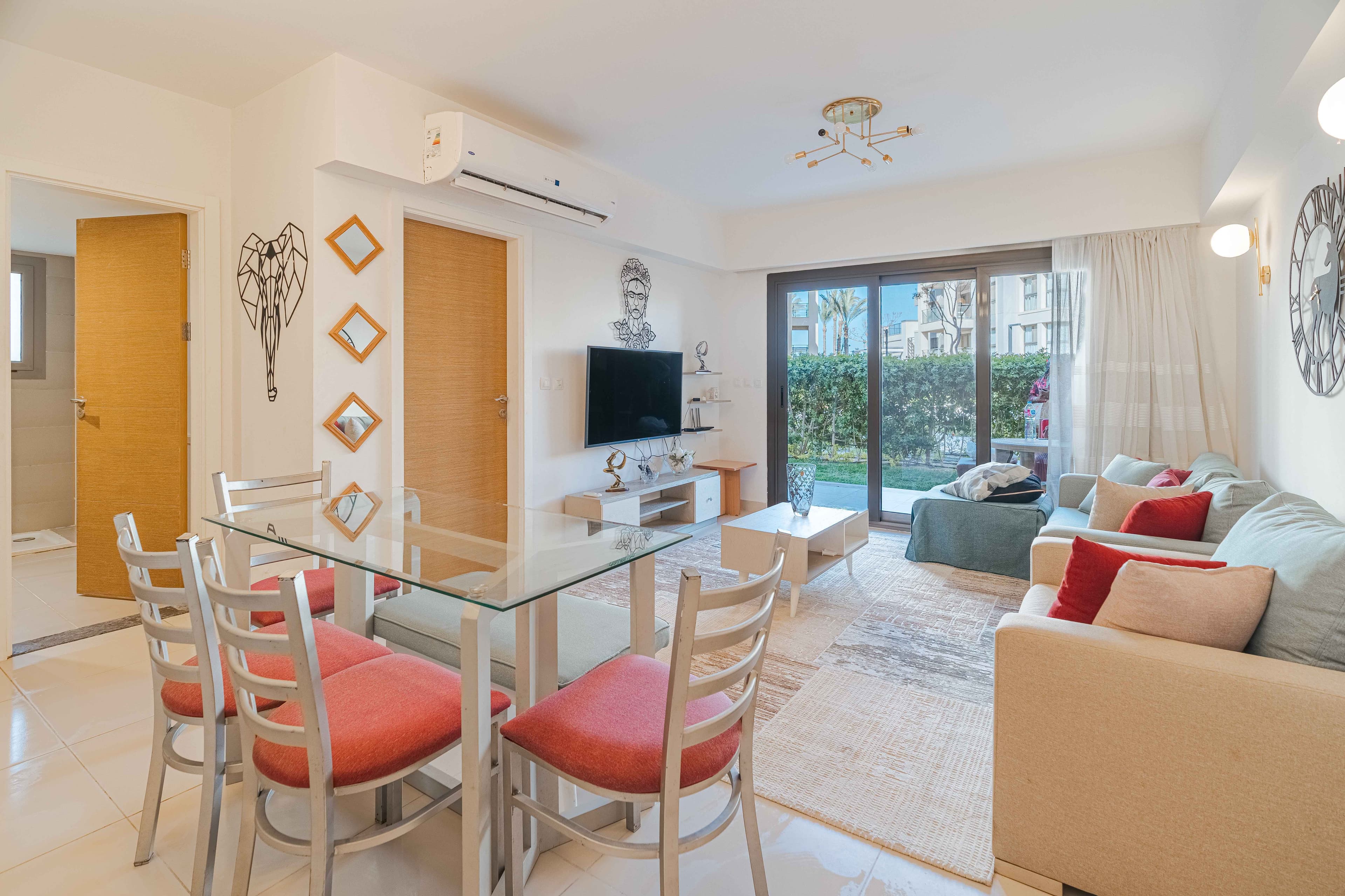 Serviced 1BDR Aprt At Marassi, photo 4